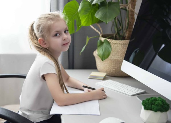 Comment initier les élèves de primaire aux principes de base de l'écocitoyenneté ?