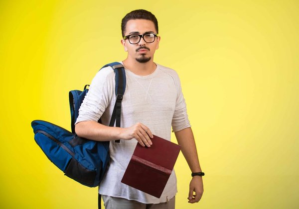 Quelles expériences de physique pour expliquer les lois de l'optique en 4ème ?